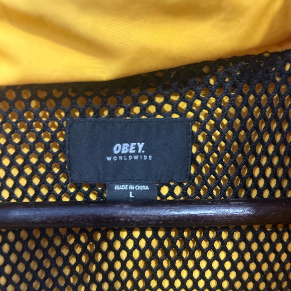 Yellow Obey windbreaker - Picture 3 of 5